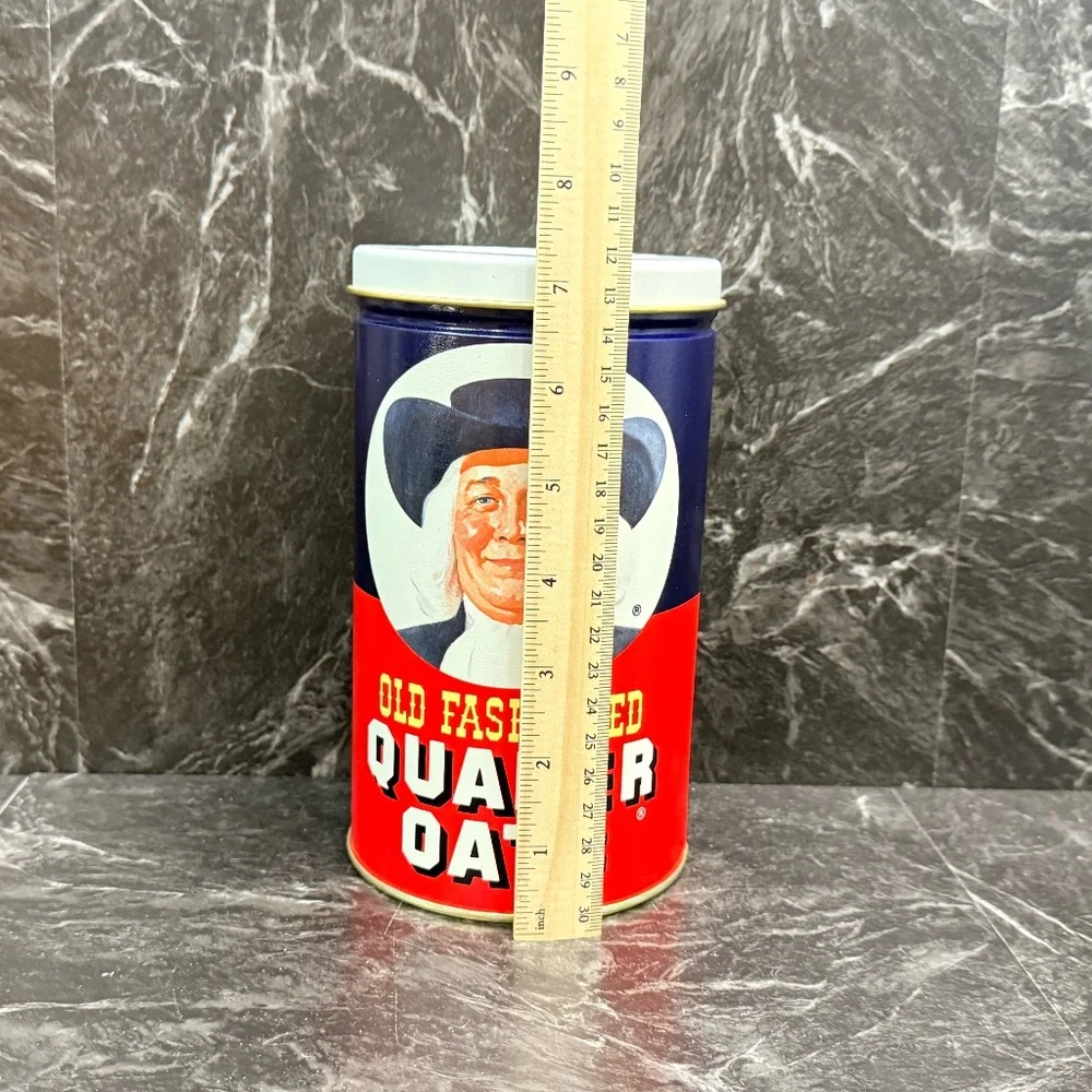 THE QUAKER OATS COMPANY 1982 Limited Edition Quaker Oats Empty Container